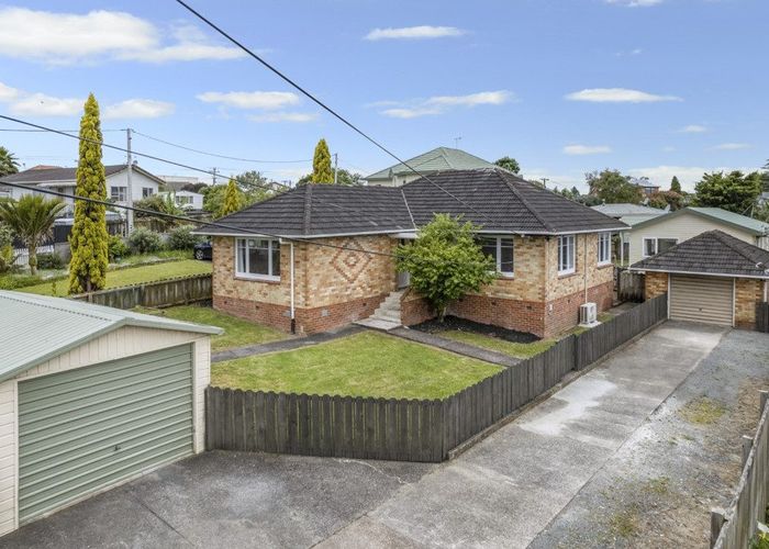  at 2c/1 Matipo Road, Te Atatu Peninsula, Waitakere City, Auckland