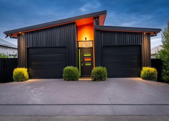  at 17 Neidpath Road, Mornington, Dunedin