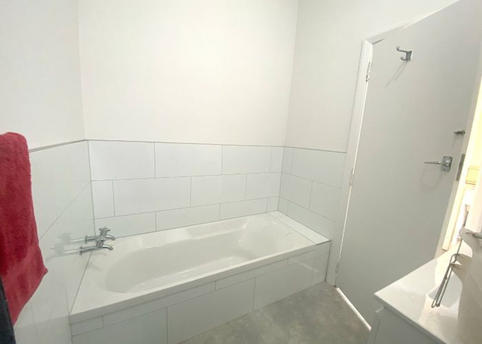  at 416 Broadway, Miramar, Wellington, Wellington