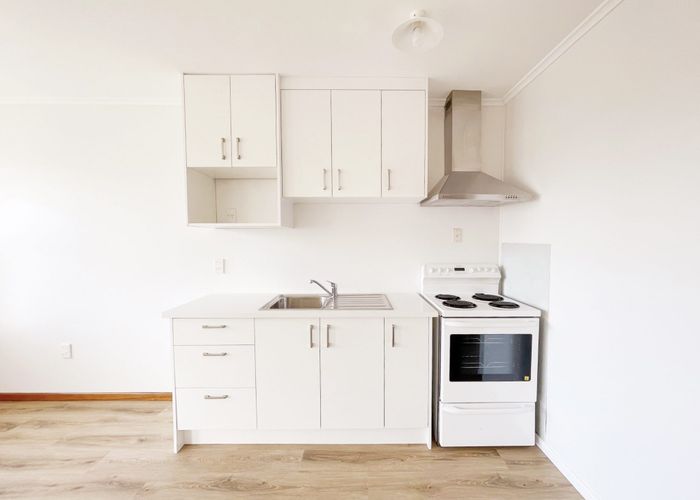  at 2/14 Milton Road, Mount Eden, Auckland City, Auckland