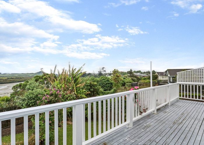  at 20 Rukumoana Place, Clendon Park, Manukau City, Auckland