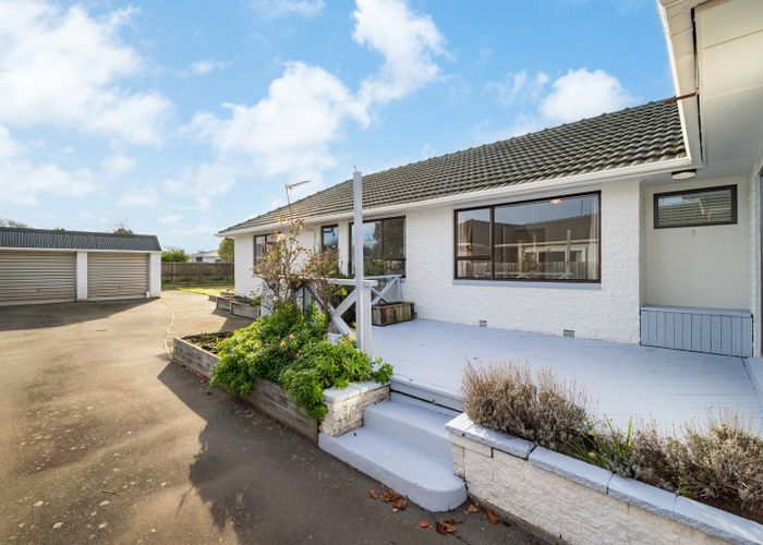  at 218 Beach Road, North New Brighton, Christchurch City, Canterbury