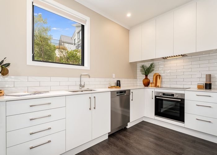  at 5 Koreke Close, Kenepuru, Porirua, Wellington