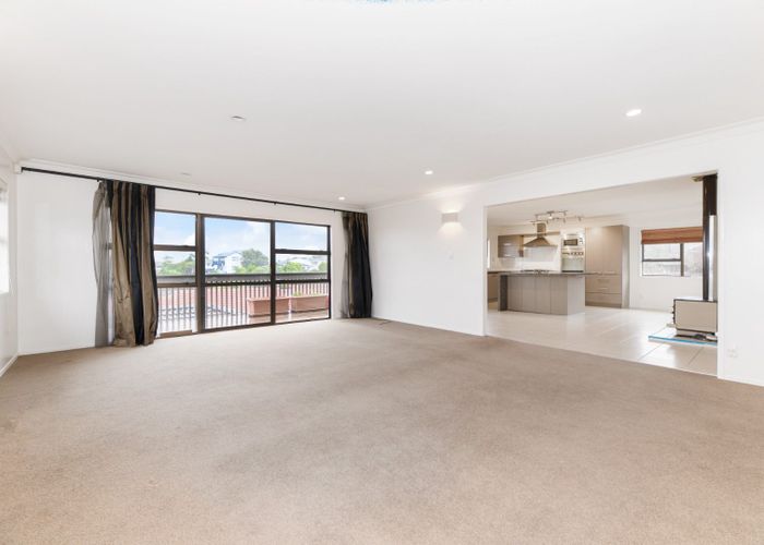  at 9 White Heron Drive, Massey, Auckland