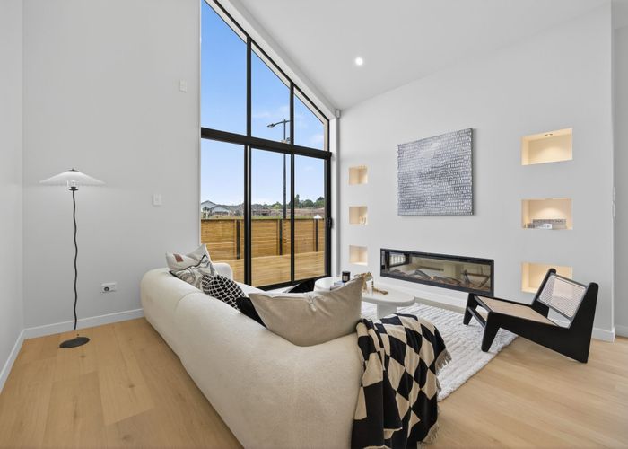  at 8 Tuwai Crescent, Opaheke, Papakura, Auckland