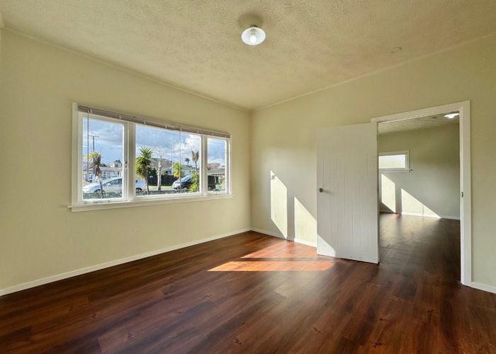  at 8A Hill Road, Papatoetoe, Manukau City, Auckland