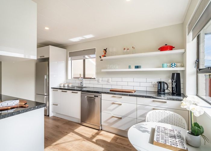  at 2/48 Kowhai Avenue, Ebdentown, Upper Hutt