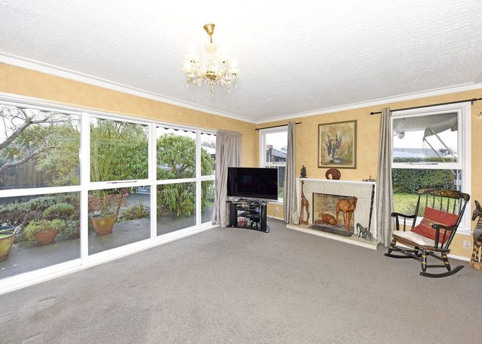  at 8 Kingsgate Place, Burnside, Christchurch