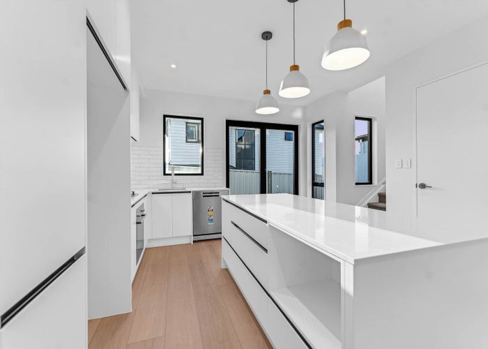  at 60B Lewisham Street, Highland Park, Manukau City, Auckland