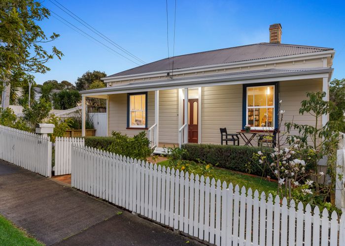  at 30 Kingsland Avenue, Kingsland, Auckland City, Auckland
