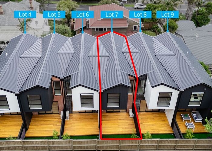  at 7/33 Roberton Road, Avondale, Auckland City, Auckland