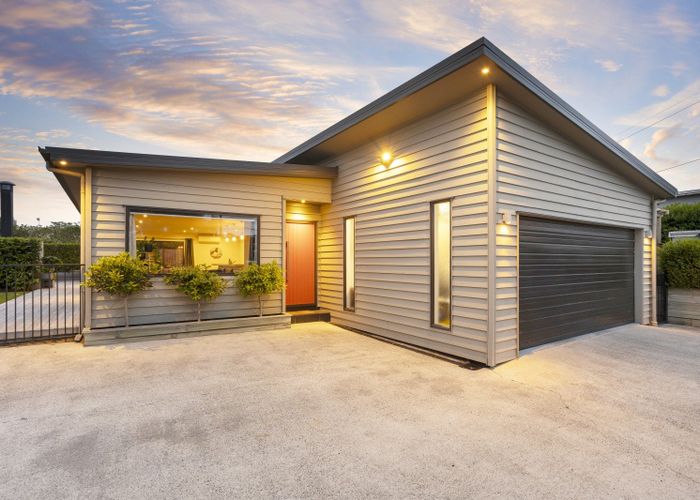  at 32a Bath Street, Brighton, Dunedin, Otago