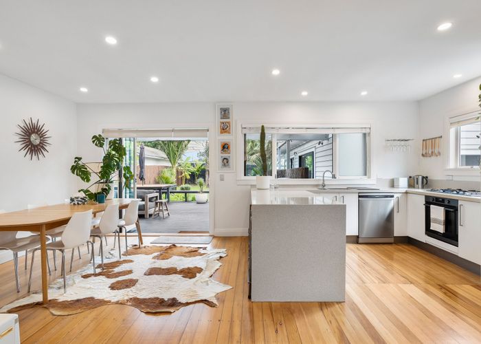  at 30 Buxton Street, Point Chevalier, Auckland City, Auckland