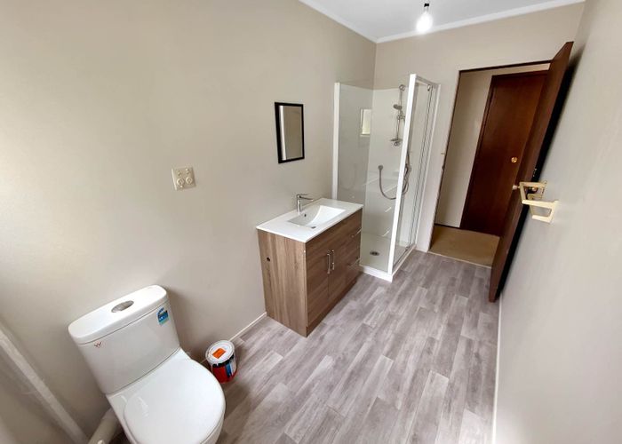  at 5 Trelawny Place, Hillcrest, North Shore City, Auckland