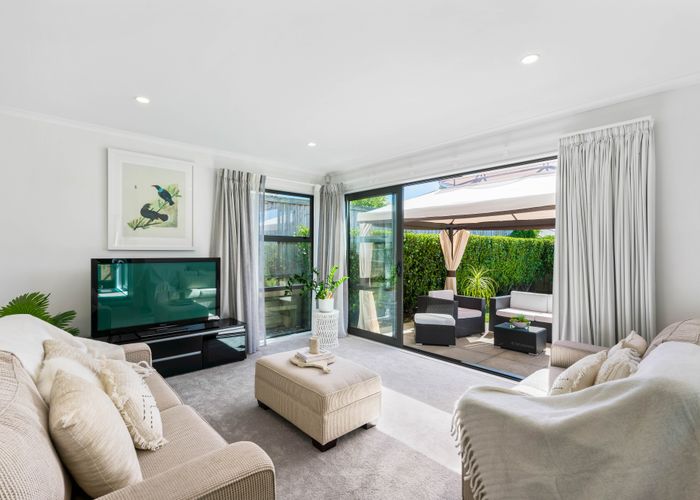  at 31 Mettam Drive, Swanson, Auckland