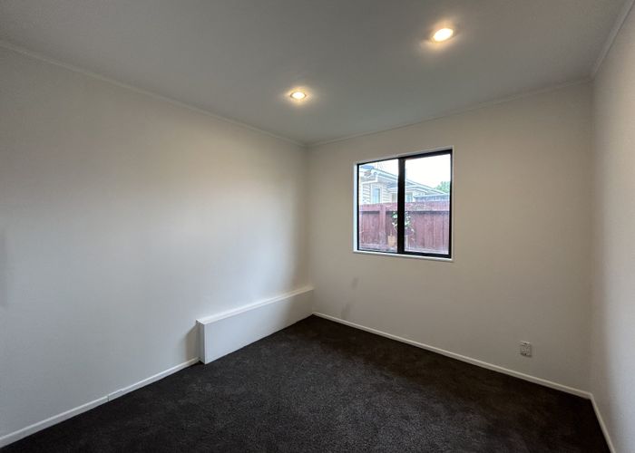  at 4 Rodney Street, Otahuhu, Auckland