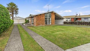  at 31 Poaka Avenue, Dinsdale, Hamilton
