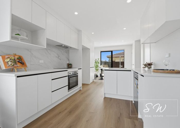  at 27A Von Sturmer Street, Mangere East, Manukau City, Auckland