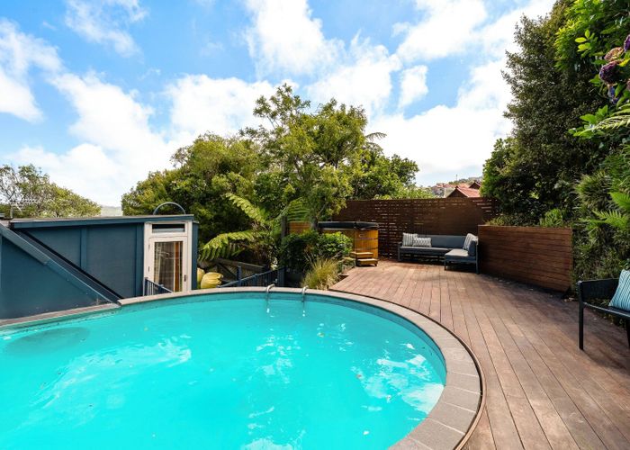  at 52 Amapur Drive, Khandallah, Wellington