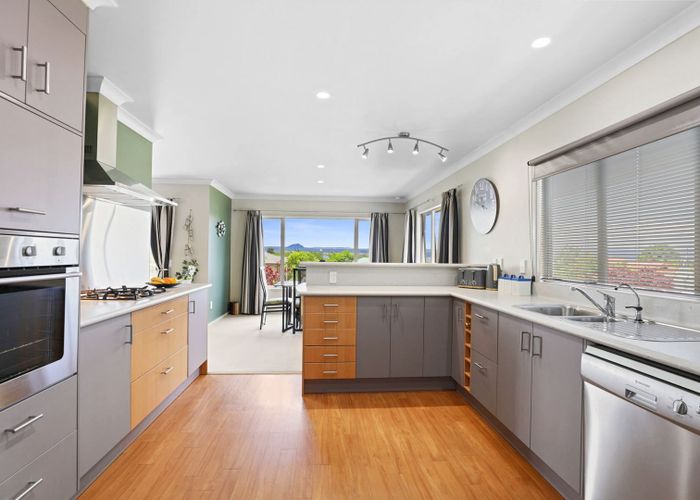  at 41 Kinder Street, Acacia Bay, Taupo