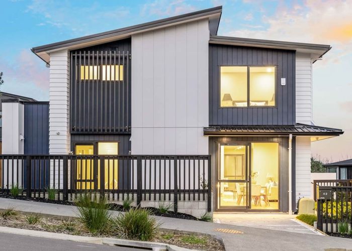  at 42 Longshore Drive, Long Bay, Auckland