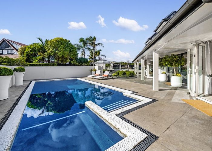  at 25 Pyatt Crescent, Saint Johns, Auckland