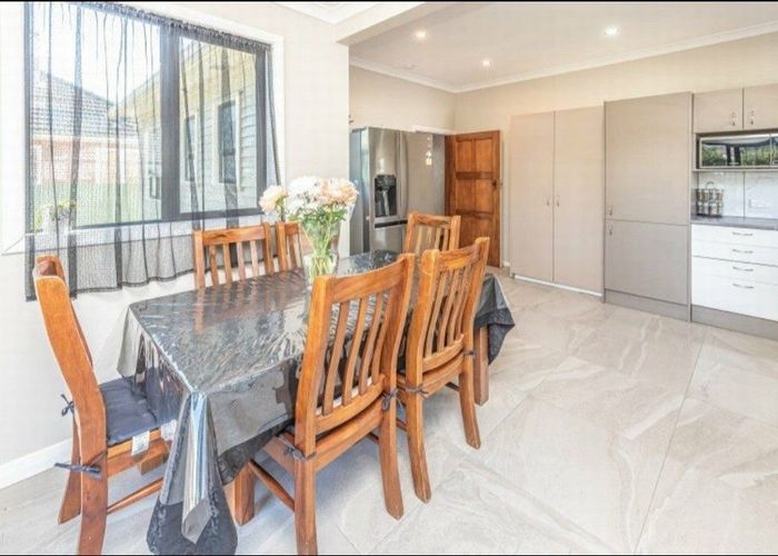  at 18 Nile Street, Whanganui East, Whanganui