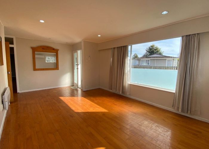  at 2 Selsey Lane, Manurewa, Manukau City, Auckland