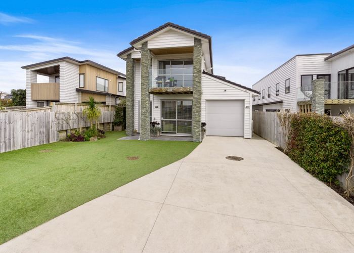  at 15 Atalanta Way, Beachlands, Auckland
