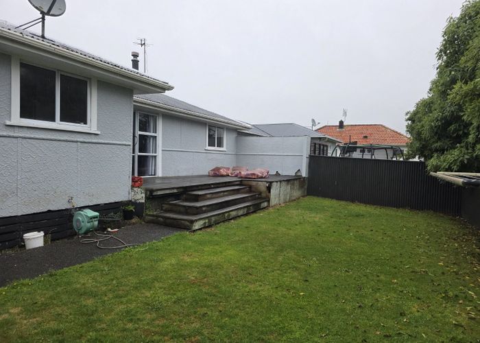  at 19 Tarahua Road, Vogeltown, New Plymouth, Taranaki