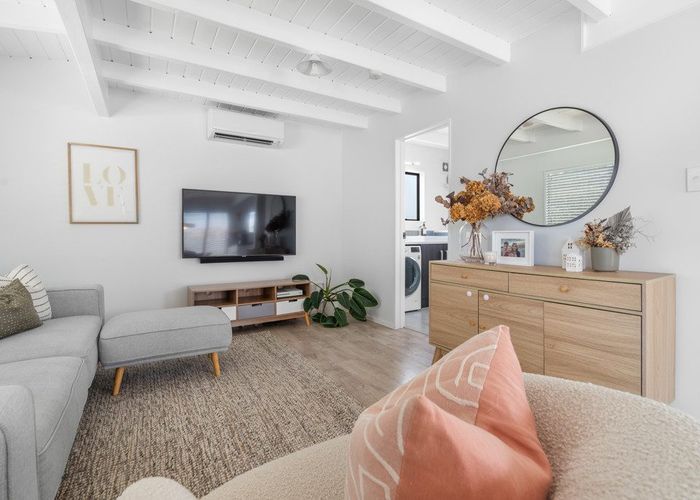  at 16B Bay Street, Red Beach, Whangaparāoa