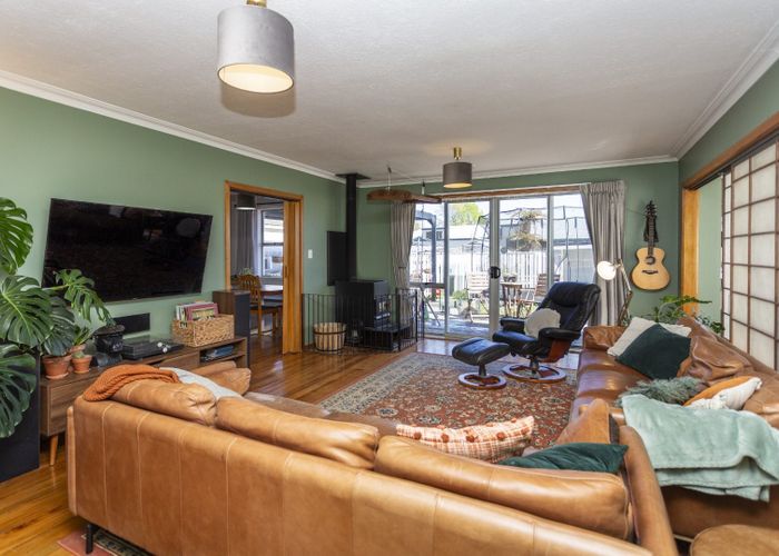  at 8  Gow Place, Woolston, Christchurch City, Canterbury