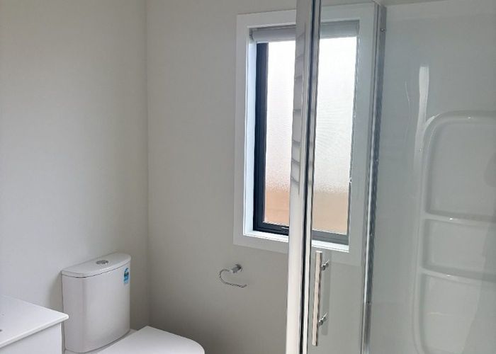  at 3/98 Tirimoana Road, Te Atatu South, Waitakere City, Auckland