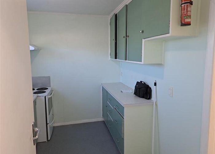  at 6/12 Tama Street, Alicetown, Lower Hutt, Wellington