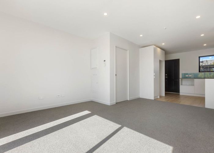  at 329D Rangatira Road, Beach Haven, North Shore City, Auckland