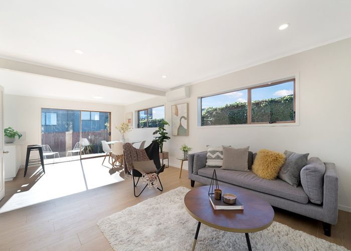  at 3/1A Amberley Avenue, Te Atatu South, Waitakere City, Auckland