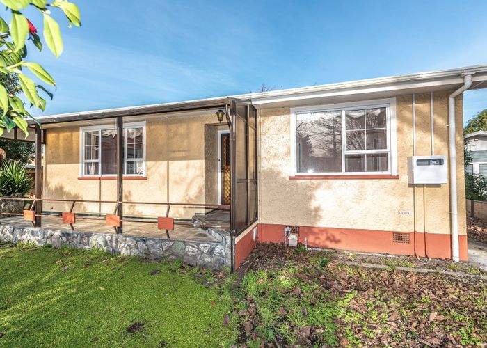 at 2A Bute Place, Aramoho, Whanganui