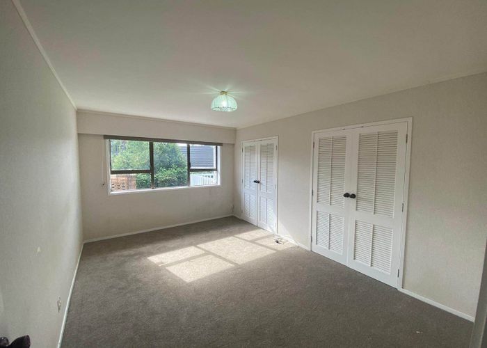  at 2/125 Glenmore Road, Sunnyhills, Manukau City, Auckland