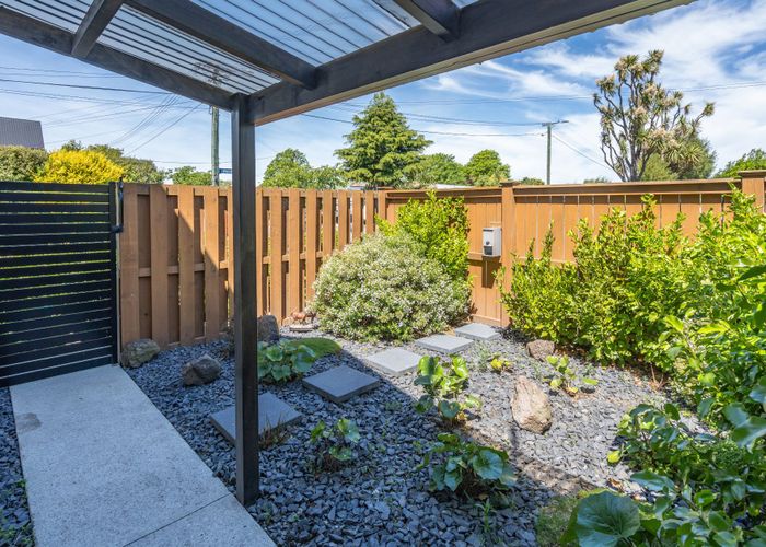  at 2/37 Avalon Street, Richmond, Christchurch City, Canterbury