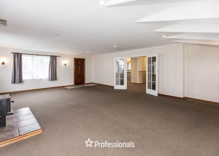  at 167 California Drive, Totara Park, Upper Hutt, Wellington