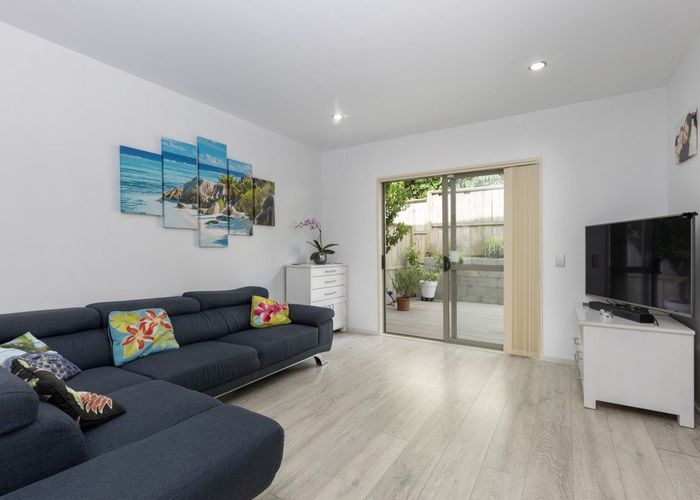  at 34/21 Hunters Park Drive, Three Kings, Auckland