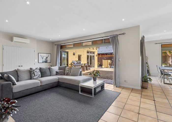  at 21 Amoka Crescent, Parklands, Christchurch