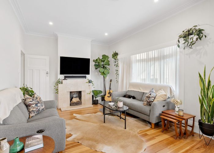  at 2 Seaview Terrace, Mount Albert, Auckland City, Auckland