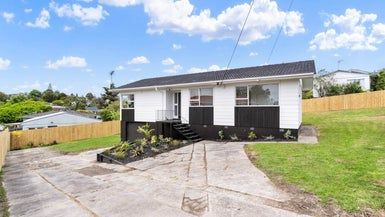  at 72 Awaroa Road, Sunnyvale, Auckland