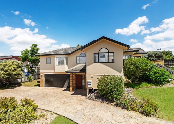  at 7 Seagrove Road, West Harbour, Auckland