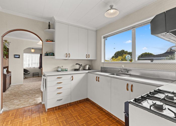  at 4 Poplar Grove, Whalers Gate, New Plymouth