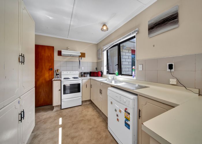  at 10 Fitzroy Street, Normanby, Hawera