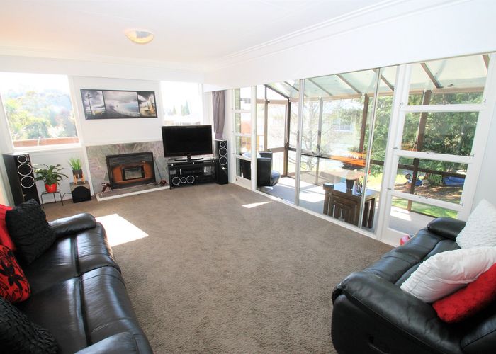 Free property data for 2 Centennial Road, Fairfield, Dunedin homes.co.nz