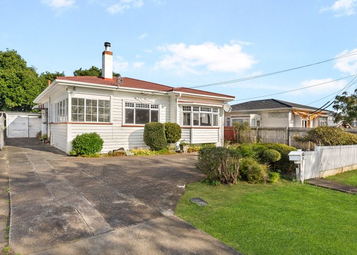  at 42 Lippiatt Road, Otahuhu, Auckland