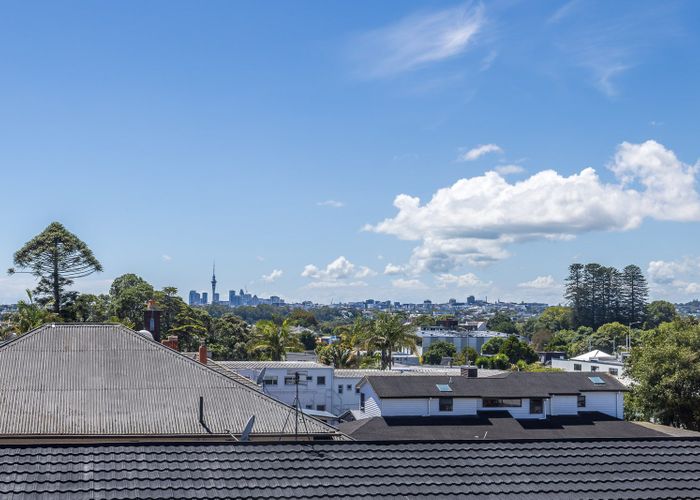  at 4/10 Willcott Street, Mount Albert, Auckland City, Auckland
